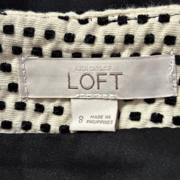 ❤️2/$15 or 3/$21❤️ Loft Black/Ivory Color Block Panel Skirt, Size 8 - Picture 7 of 10